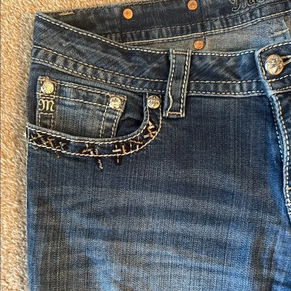 Women's Blue Jeans - Picture 5 of 10